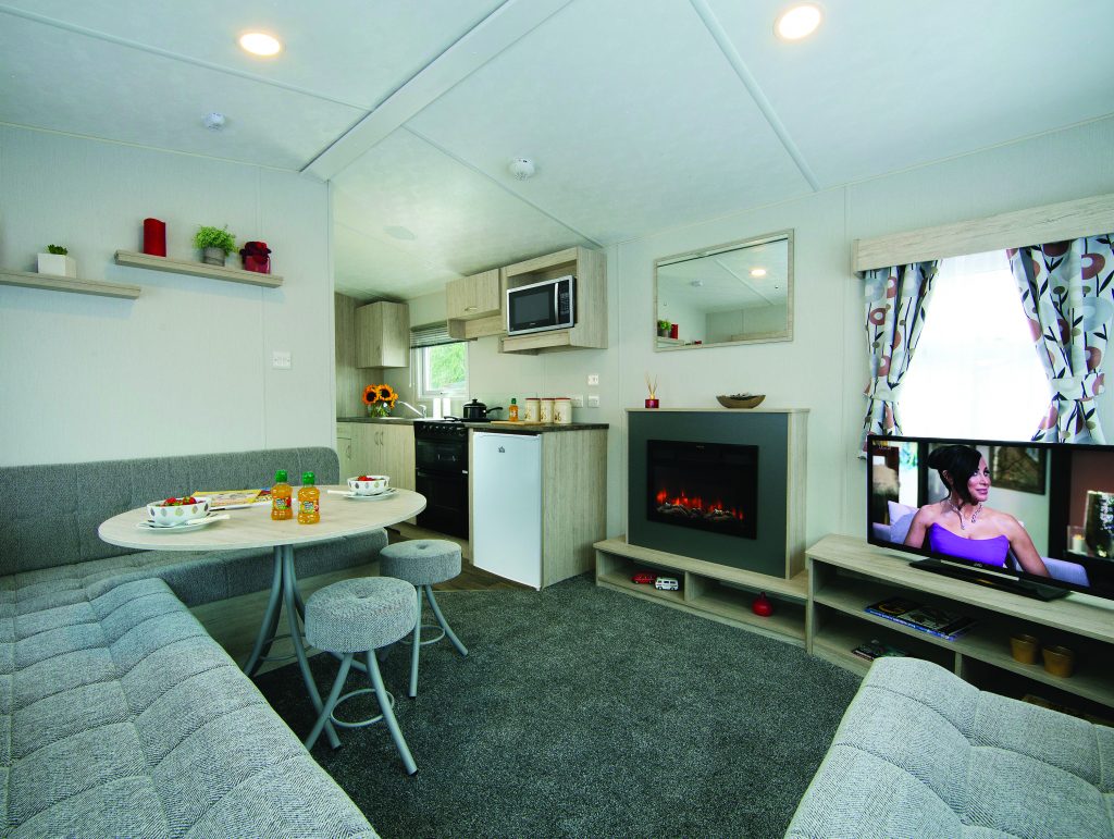 003 Santana Lounge-1