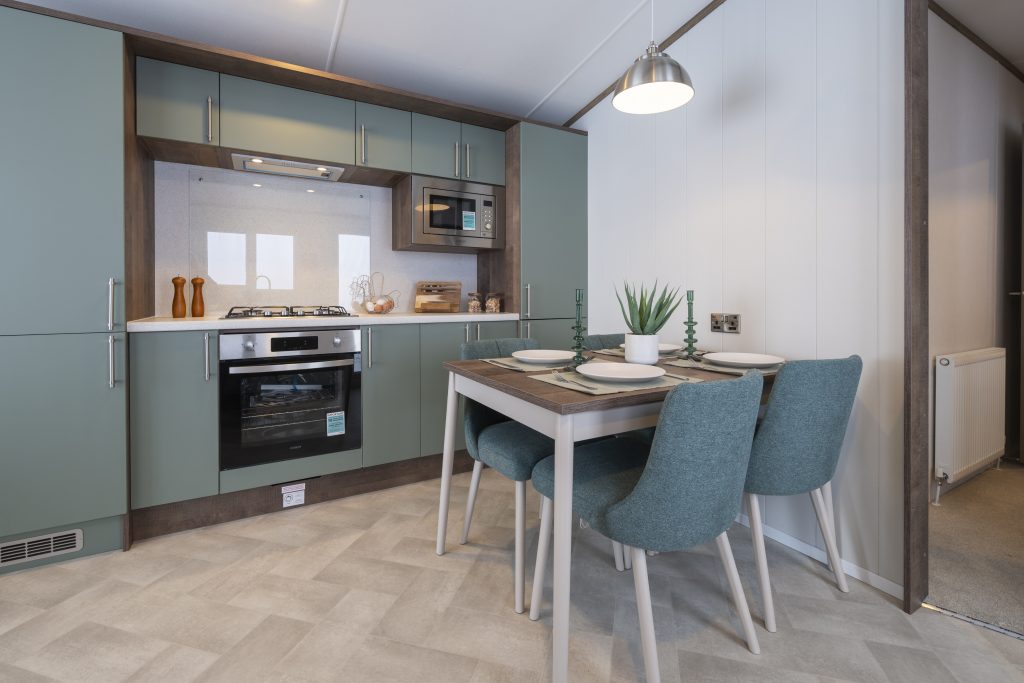 004 hemsworth Kitchen