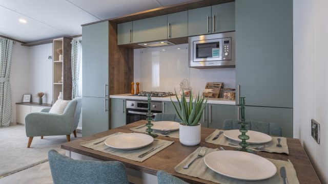 005 Hemsworth Kitchen