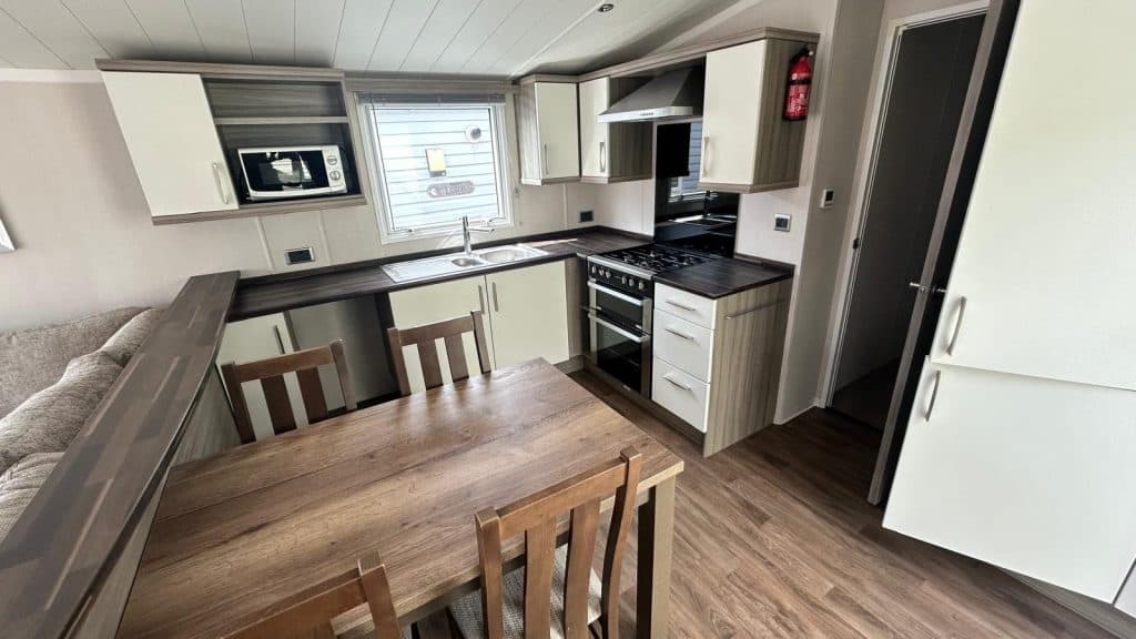 005 Moselle kitchen
