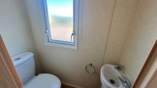 009 vista toilet