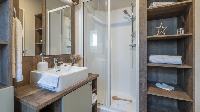 011 Harlington-Lodge