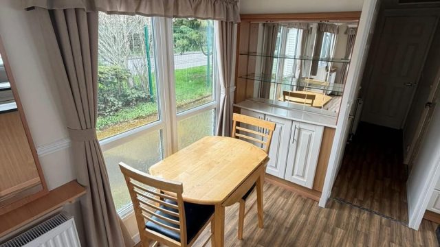 005 Winchester dining