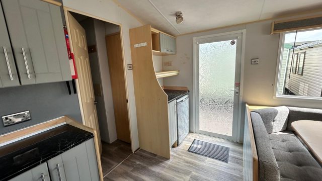 006 Richmond kitchen