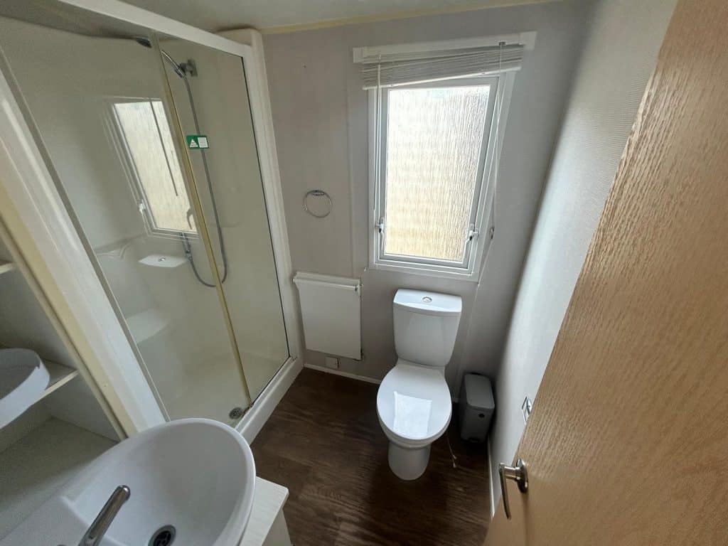 007 Salsa Eco DG Shower