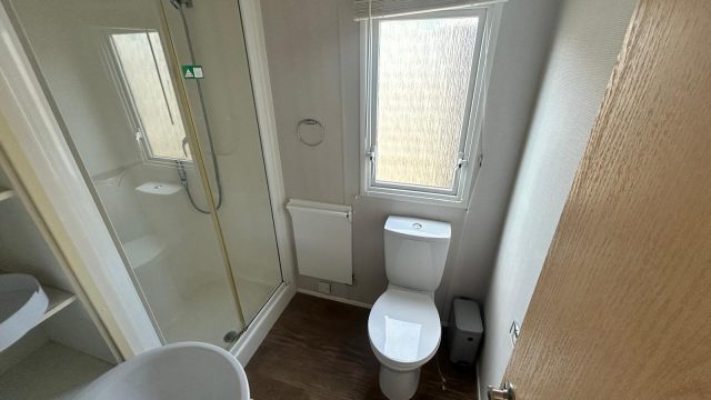 007 Salsa Eco DG Shower