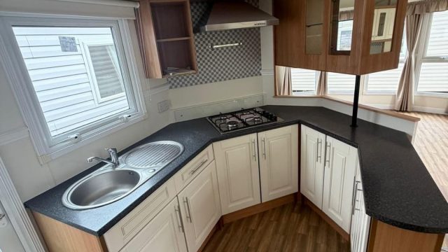 007 winchester kitchen