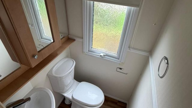 009 winchester toilet