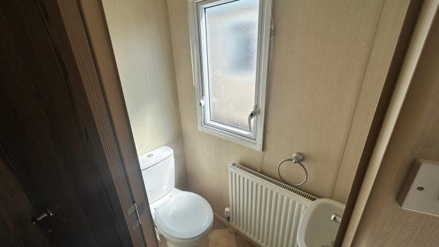 010 Horizon toilet
