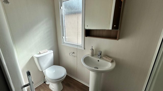 008 Bordeaux exc shower