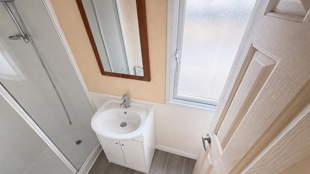 006 regal shower room