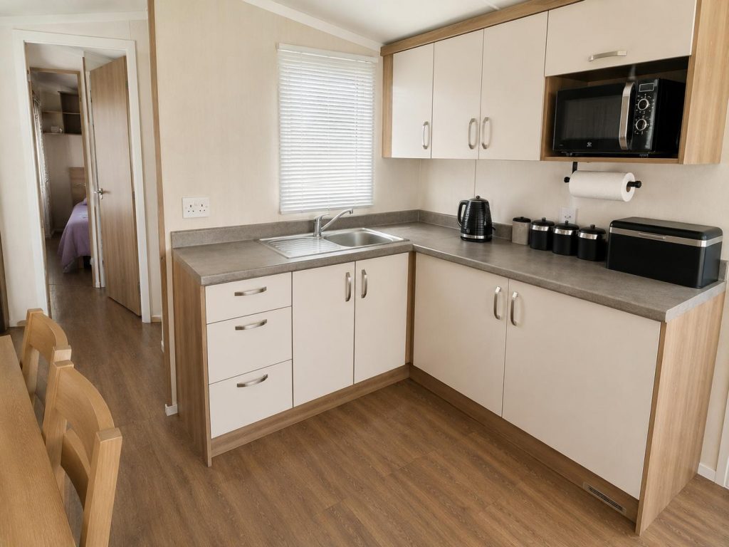003 Biarritz kitchen