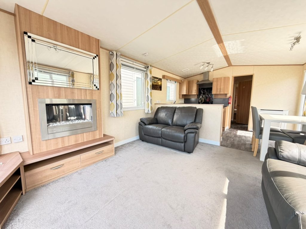 003 Derwent lounge