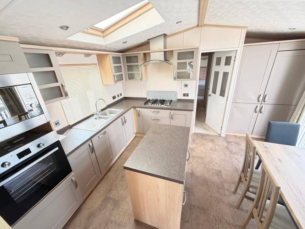005 knightsbridge kitchen