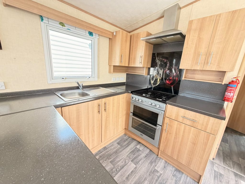 006 Derwent kitchen