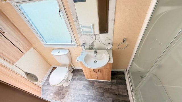 010 derwent Bathroom