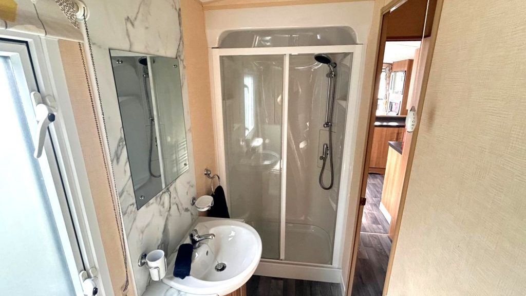 011 ABI Derwent Shower Room