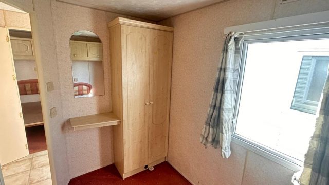 011 Westmorelands Wales Twin Room