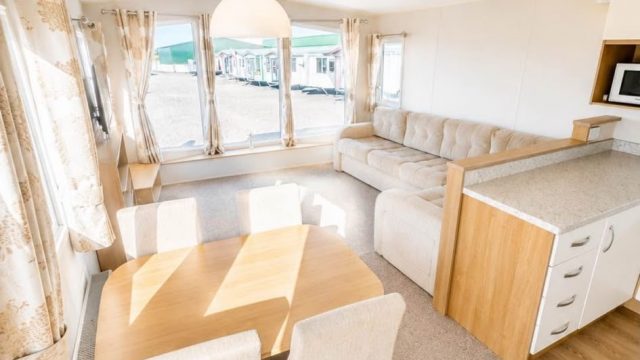 002 Willerby Sierra (Durdledoor) Dining Table