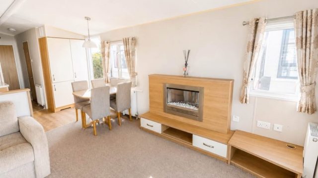 004 Willerby Sierra (Durdledoor) Living Room