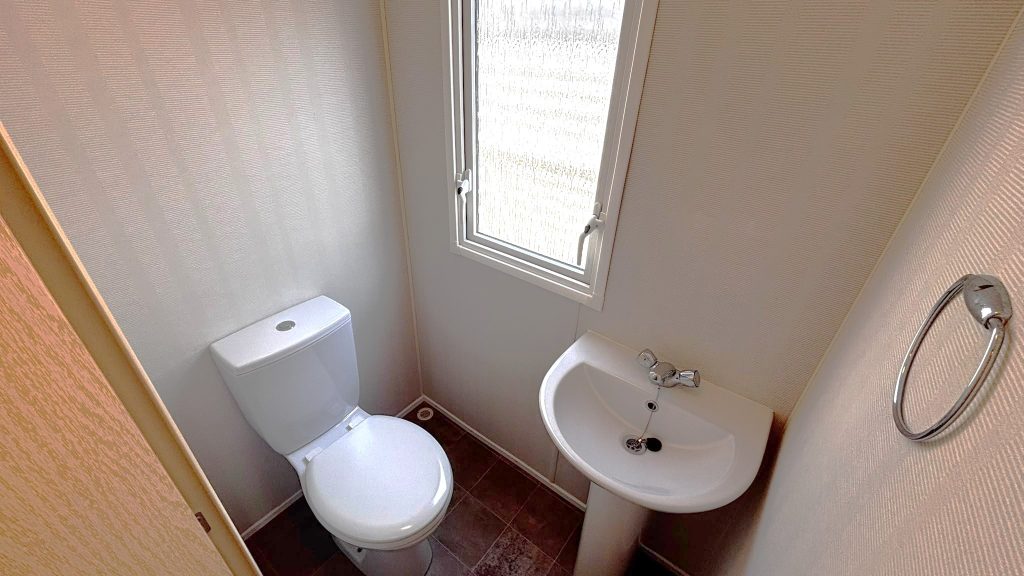 013 Willerby Salsa DG Toilet